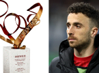 Liverpool visar skulpturen till minne av Diogo Jota och Andr&eacute; Silva som ska placeras p&aring; Anfield