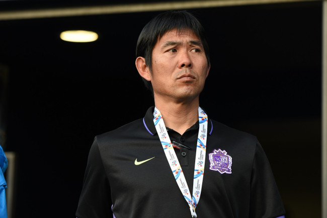 Japans huvudtränare Hajime Moriyasu bad sina spelare om ursäkt för VM-elimineringen