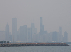 New York, Chicago och andra amerikanska st&auml;der t&auml;ckta av r&ouml;k p&aring; grund av kanadensiska skogsbr&auml;nder