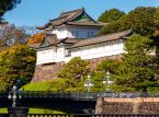 Japan l&aring;ter kvinnor beh&aring;lla kunglig status efter gifterm&aring;l, men till&aring;ter fortfarande inte kvinnliga kejsare