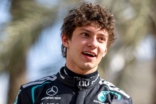 Andrea Kimi Antonelli, första italienaren att vinna F1 Grand Prix sedan 2006, yngst sedan 2016