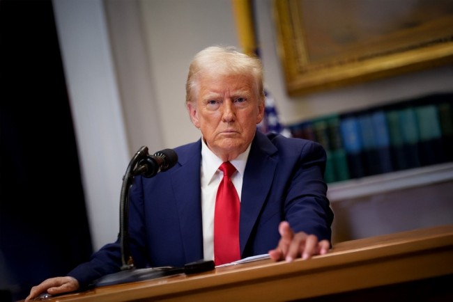 Trump kallar Ryssland för "papperstiger" och säger att Ukraina är "i en position att slåss och vinna tillbaka hela Ukraina i sin ursprungliga form"