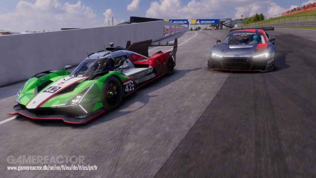 Kika in den kompletta billistan i Project Motor Racing