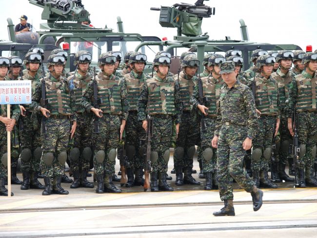 Taiwan simulerar militära scenarier i årliga Han Kuang-krigsspel