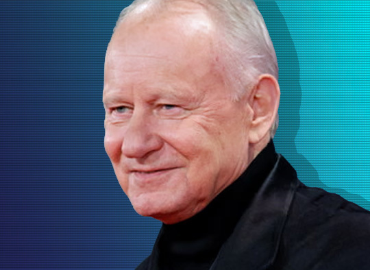 Stellan Skarsgård vinner Golden Globe för Sentimental Value