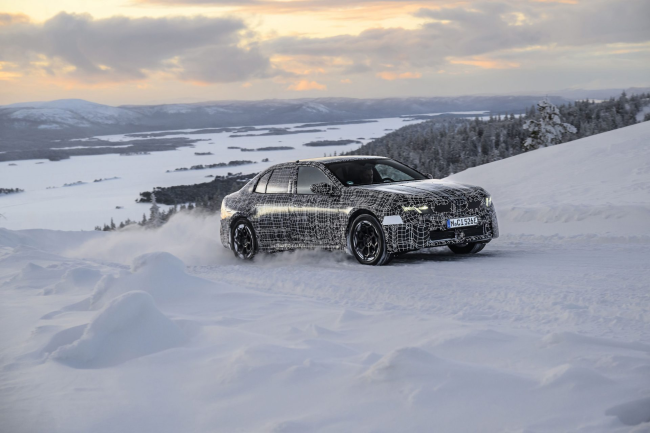 BMW ska äntligen presentera nya i3 den här månaden