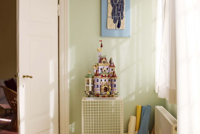 Lego och Disney samarbetar än en gång i slottet Skönheten och Odjuret