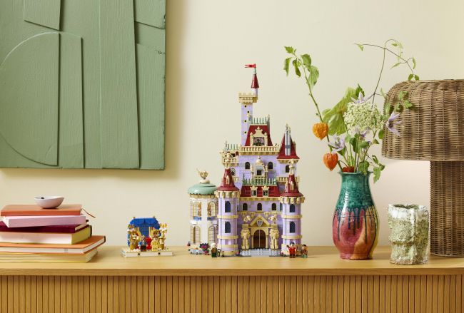 Lego och Disney samarbetar än en gång i slottet Skönheten och Odjuret