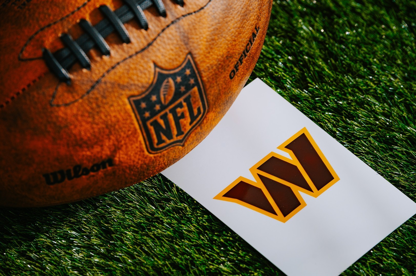 Donald Trump tvingar Washington Commanders att återanvända sitt ursprungliga Redskins-namn