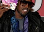 Modellen som p&aring;st&aring;r att rapparen Kanye West attackerade henne sade att hon k&auml;nde sig "kv&auml;vd, os&auml;ker och r&auml;dd"