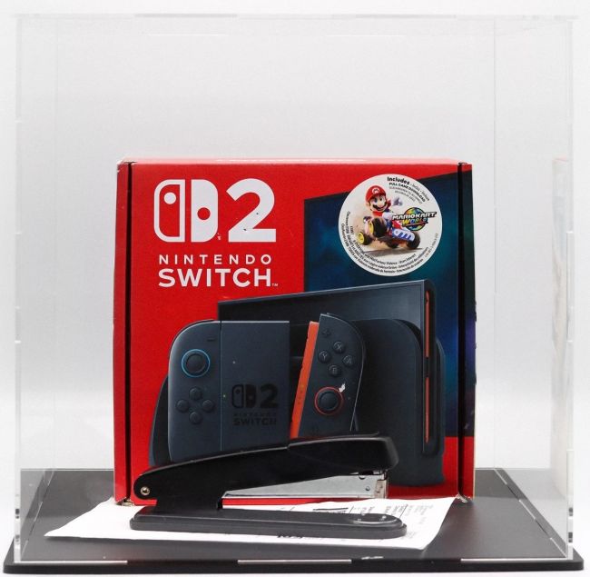 Häftapparaten som bröt internet och Switch 2 som den bröt är ute på auktion