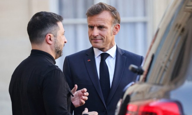 Zelensky besöker Frankrike för att sluta avtal om luftförsvar och stridsflygplan
