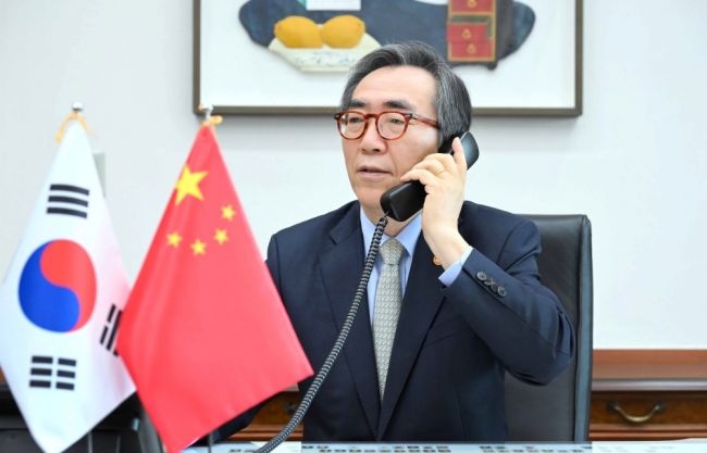 Sydkorea och Ukraina diskuterar hanteringen av nordkoreanska krigsfångar
