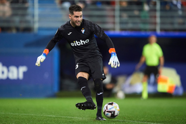 Algeriets tränare litar på målvakten Luca Zidane trots att han släppte in Messi ett hattrick