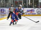 Den skotske ishockeyspelaren Gary Kelly, 19, d&ouml;r n&auml;r han faller fr&aring;n en balkong p&aring; Ibiza
