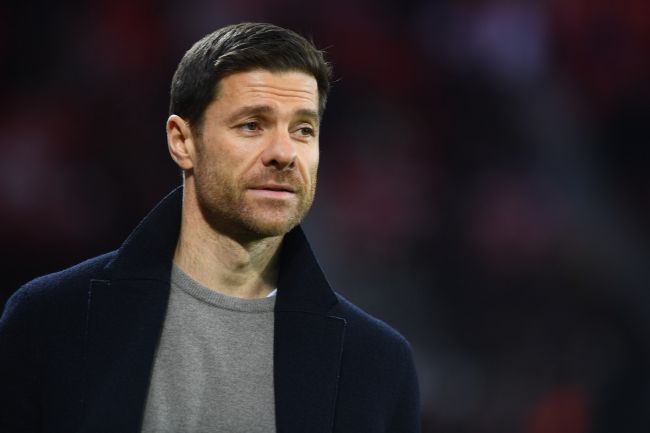 Xabi Alonso har berättat för Bayer Leverkusen att han lämnar i år, Real Madrids tillkännagivande uppges vara nära förestående