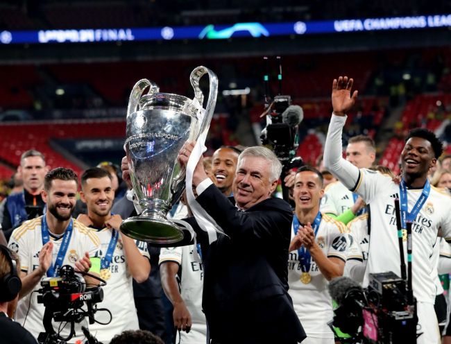 "Att vinna titlar i Real Madrid är lättare än någon annanstans", sa Ancelotti efter sin 15:e titel