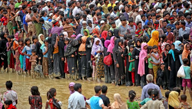 FN minskar matransonerna för rohingyaflyktingar på grund av brist på finansiering