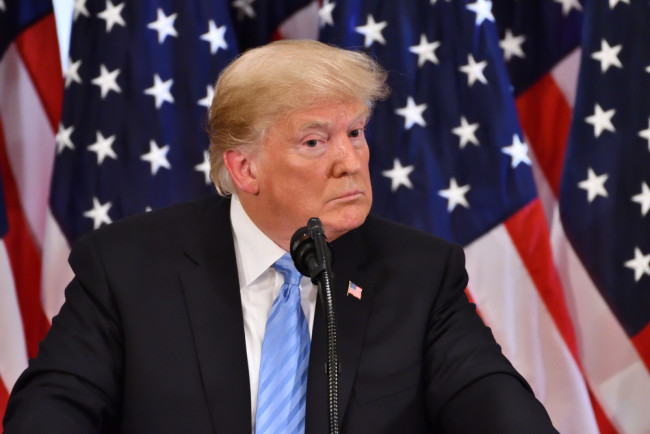 Trump säger att administrationen "granskar allt" efter mordet på Alex Pretti i Minneapolis