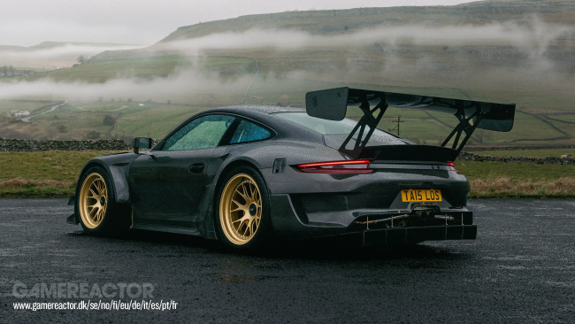 Yorkshire-verkstaden har tillverkat en gatlegaliserad version av Porsche GT3 R