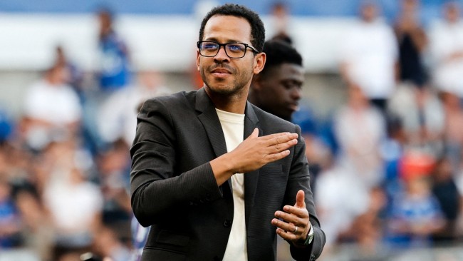 Liam Rosenior utsågs till Chelseas nya tränare fram till 2032