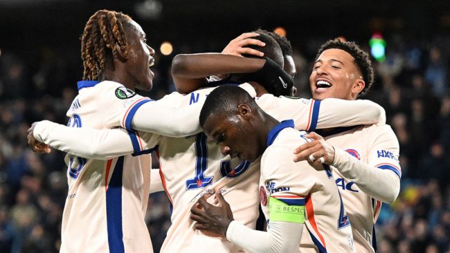 Chelsea och Betis närmare Conference League-final efter rafflande kväll med åtta mål