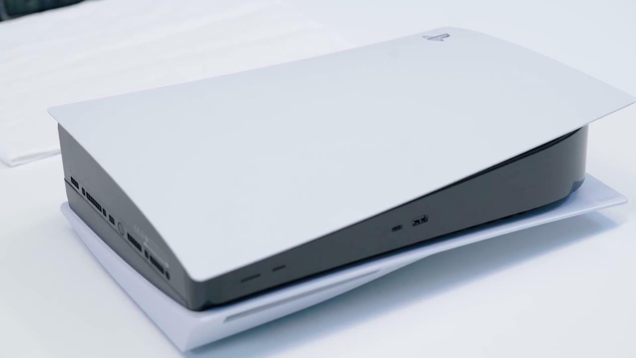 Nya Playstation 5-enheter levereras med varning för att fysiska skivor läggs ner