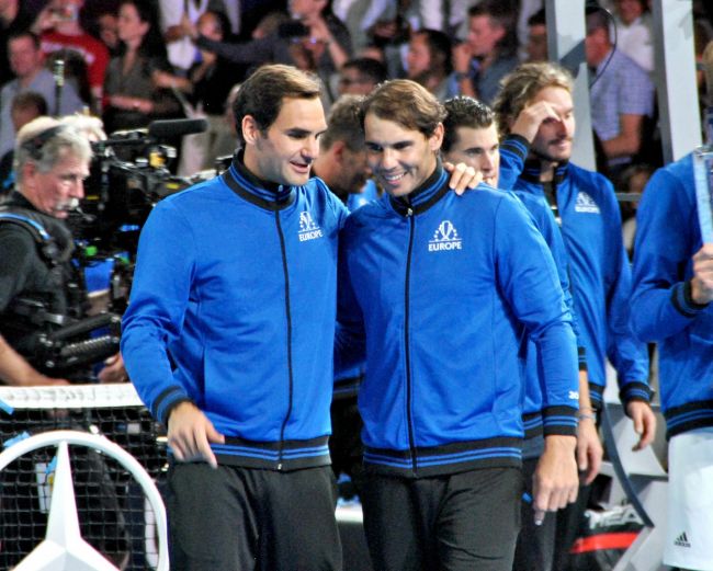 Roger Federer delar med sig av ett rörande avskedsmeddelande till Rafa Nadal