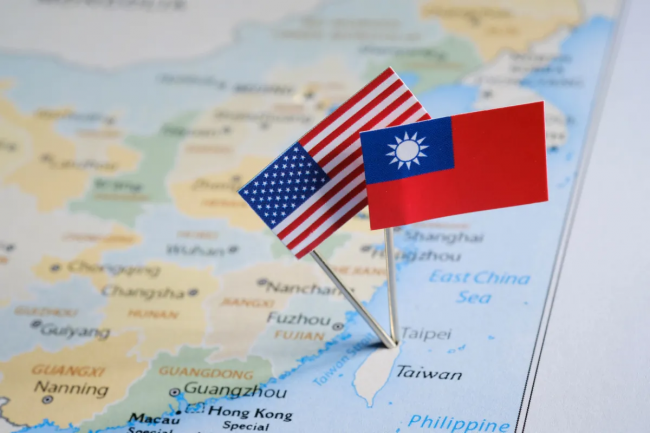 Kina fördömer USA för förändring av Taiwan-politiken