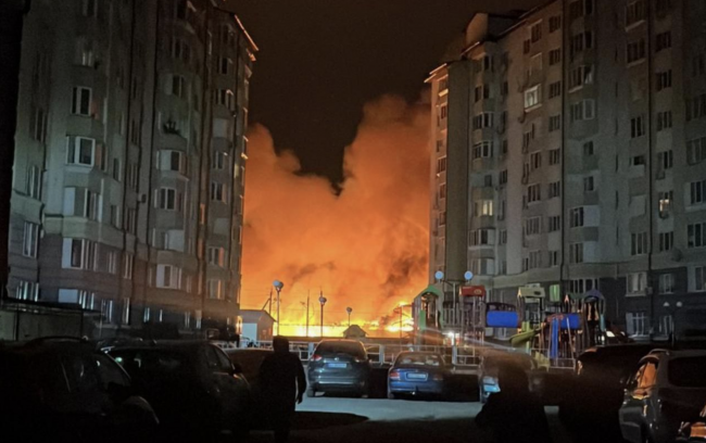 Ryssland genomför massiva nattliga attacker mot Ukraina: 650 drönare och 51 missiler