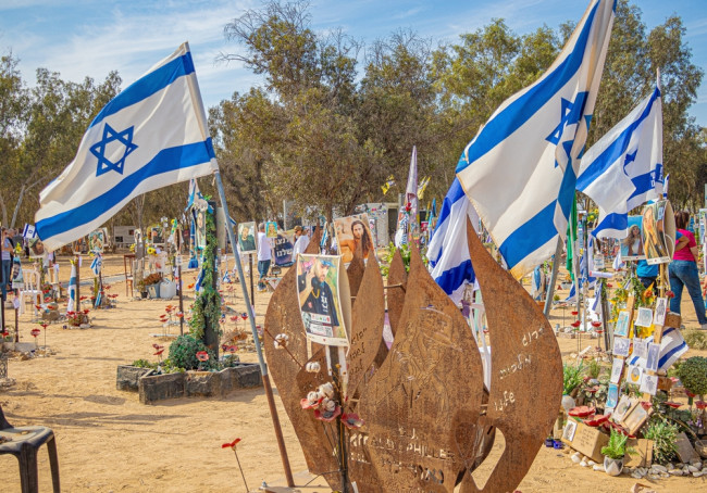 Israeler stänger av gisslanklockan efter 844 dagar efter attacken i oktober 2023