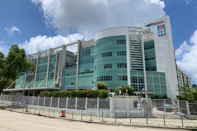 Vem är Jimmy Lai? Hongkongs mediemagnat dömd till 20 års fängelse