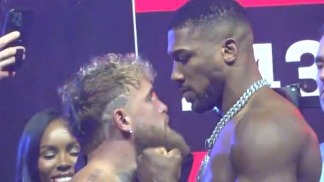 Anthony Joshua väger 13 kg mer än Jake Paul före Netflix-boxningsmatchen