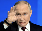 &Aring;rlig presskonferens vid &aring;rets slut: Sarkastiska budskap blinkar till under Putins tal