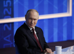 &Aring;rlig presskonferens vid &aring;rets slut: Putin st&ouml;der Trumps st&auml;mning mot BBC f&ouml;r redigerat tal