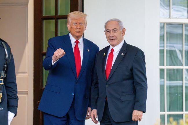Trump pressar Hamas att acceptera förslaget om eldupphör