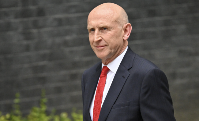 Brittiska trupper får nya befogenheter att skjuta ner drönare nära baser