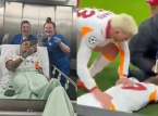 Galatasarays Noa Lang &aring;terh&auml;mtar sig efter en lyckad operation p&aring; tummen