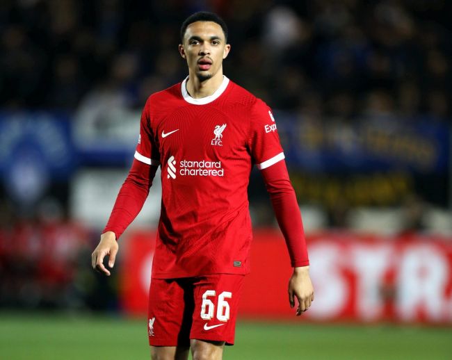 Liverpools Trent Alexander-Arnold, hånad av pressen efter dålig insats mot Manchester United