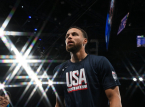 Stephen Curry skriver p&aring; ett lukrativt tio&aring;rskontrakt med det kinesiska sportm&auml;rket Li-Ning