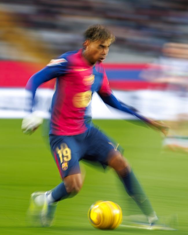 FC Barcelona presenterar en ny tröja som "luktar som mästare"