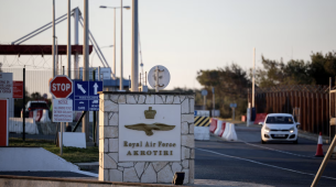 Misstänkt Iran-kopplat drönarattack träffar brittisk RAF-bas på Cypern