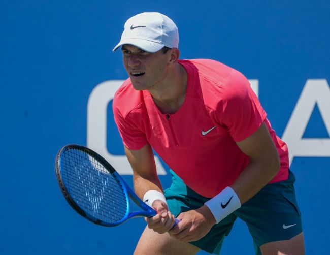 Jack Draper går i pension från ännu en uppvisningsturnering och det befaras att han kommer att missa Australian Open