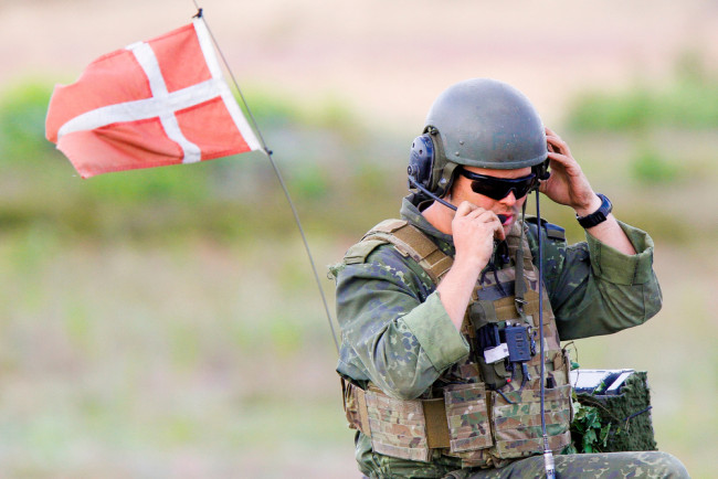 Danmark packade tyst blodpåsar och landningsbanbomber ifall Trump skulle invadera Grönland