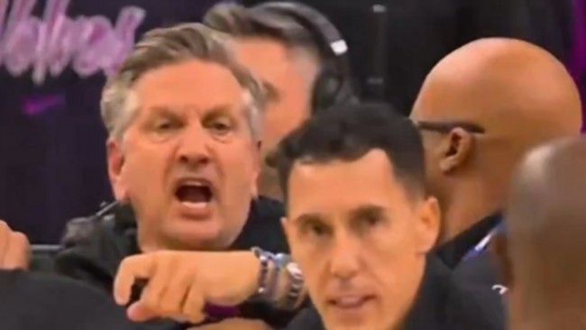 Minnesota Timberwolves tränare fick 35 000 dollar på grund av olämpligt språk