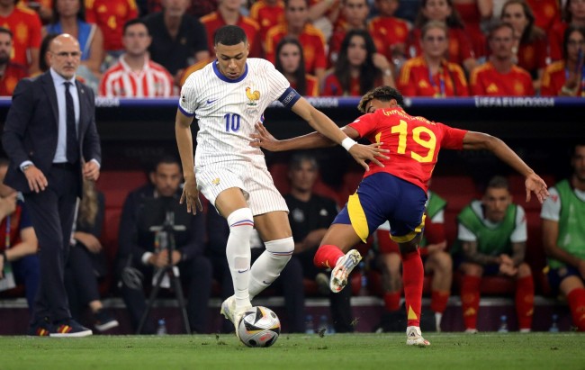 Kylian Mbappé försvarar Lamine Yamal, "folk måste lämna honom ifred"