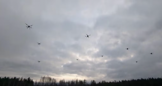 Frankrike förväntar sig att kunna sätta in drönarsvärmar inom två år