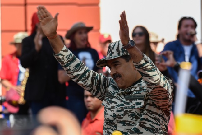 USA utser Maduro till terrorist, vilket öppnar dörren för militär aktion