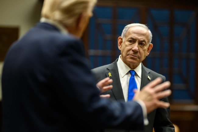 Netanyahu lovar att intensifiera attackerna mot Hizbollah