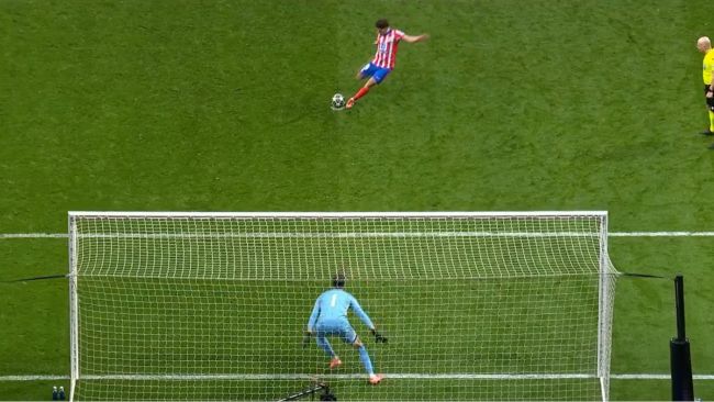Varför dömdes Julián Álvarez straff mot Real Madrid bort?